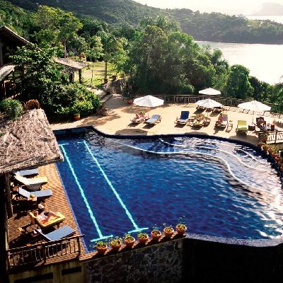 HOSPEDAGEM em COSTA ESMERALDA e Região